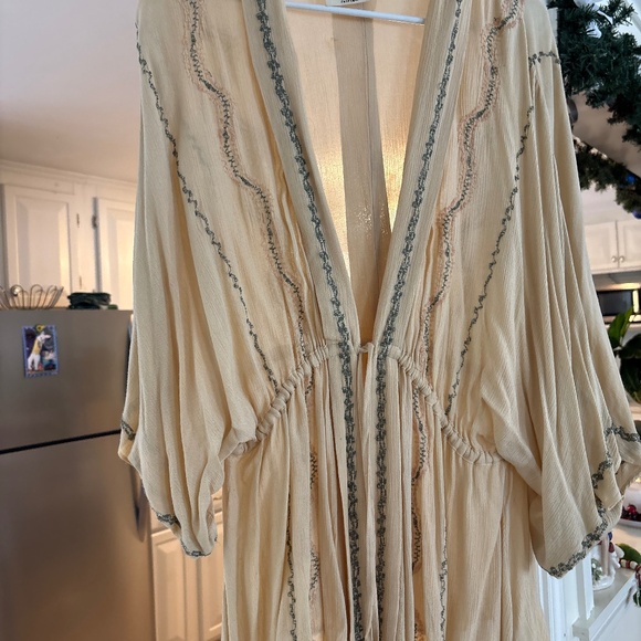 Free People Other - Free people embroidered kimono